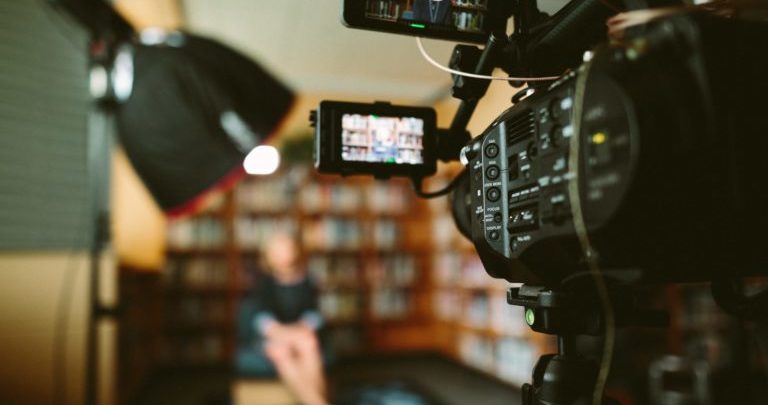 離れていても人を信頼できるか