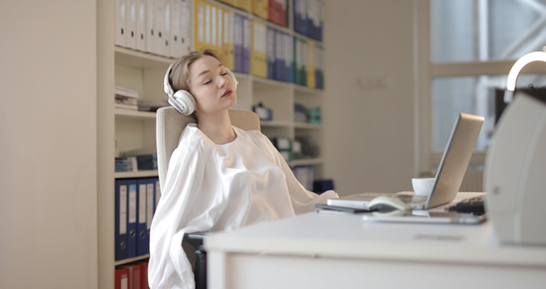 Re-engage: สามวันจากนารีเป็นอื่น บทเรียนจาก Remote Working