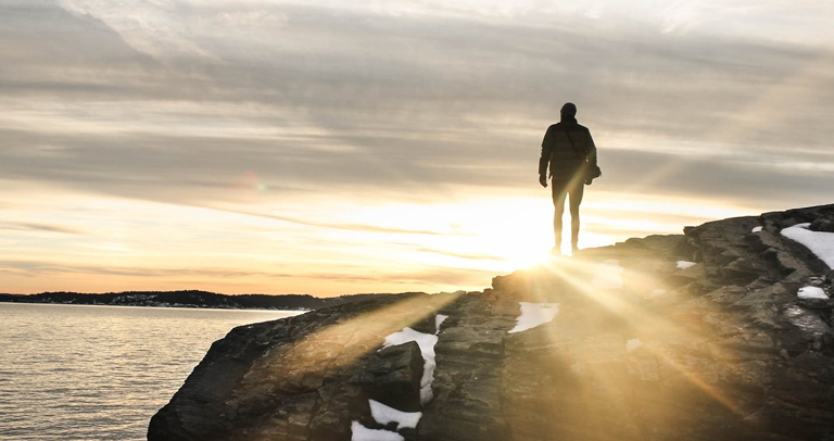 การสร้างแรงจูงใจ (Motivating People)