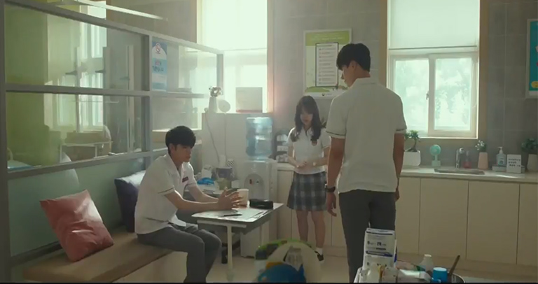 กลับไปได้แล้ว…. “Manage with Trust”